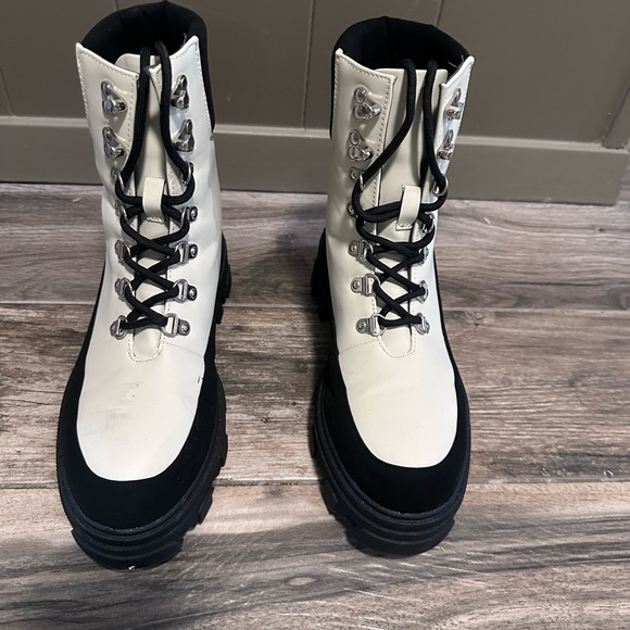 JustFab Shoes - Stylish Black and White Women's Combat Boots